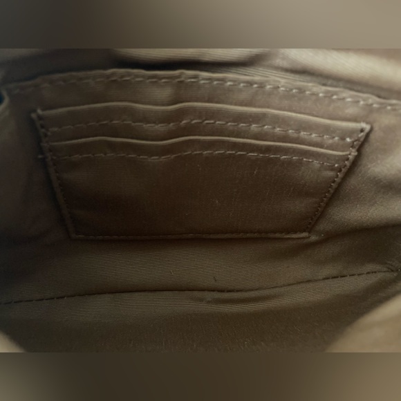 Coach Pouch In Blocked Signature Canvas NWOT - Picture 4 of 5